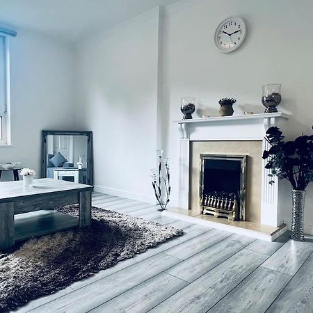 Superb 2 Bedroom Apartment With Free Parking Edinburgh Luaran gambar